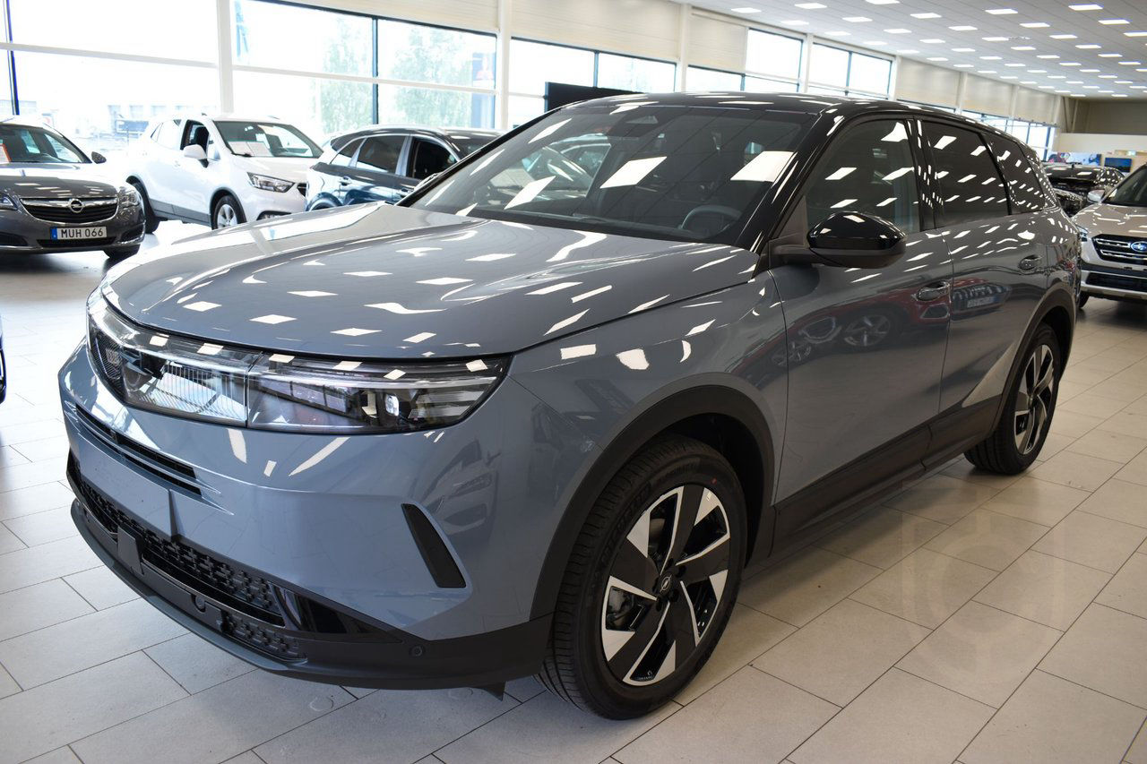 Opel Grandland Ultimate Hybrid Panorama