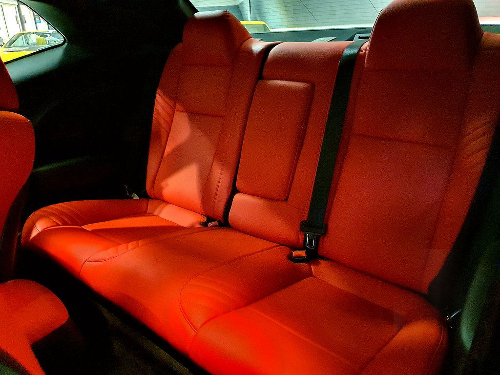 Dodge Challenger  5.7 V8 HEMI (381hk) Mycket fräck Muskelbil
