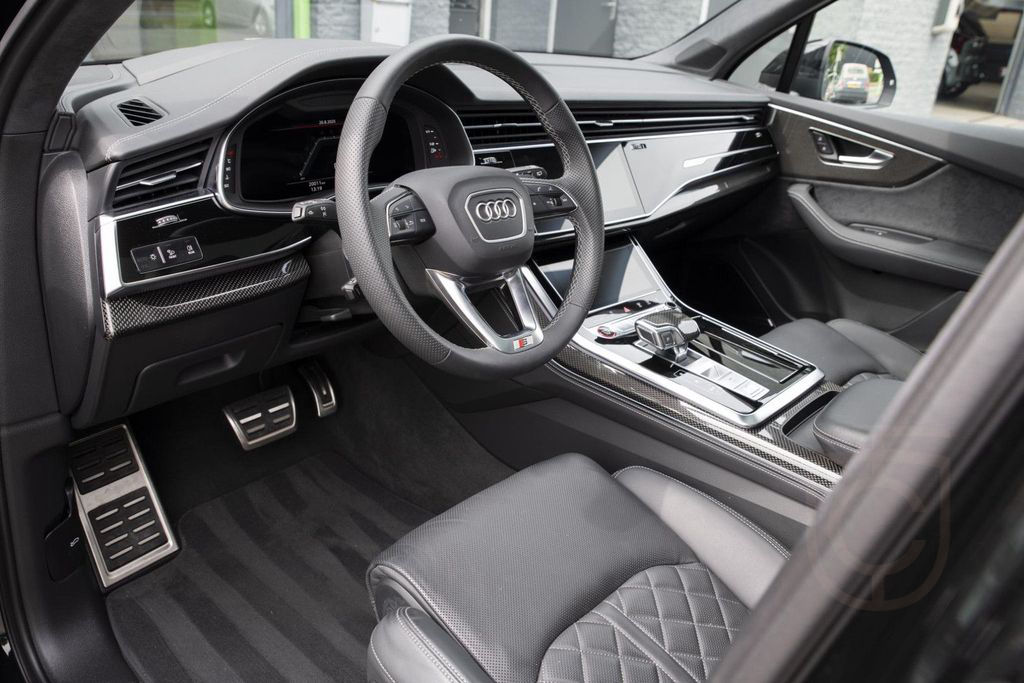 Audi SQ7 4.0 TFSI quattro ABT 7p / PANOROOF / B&O / M