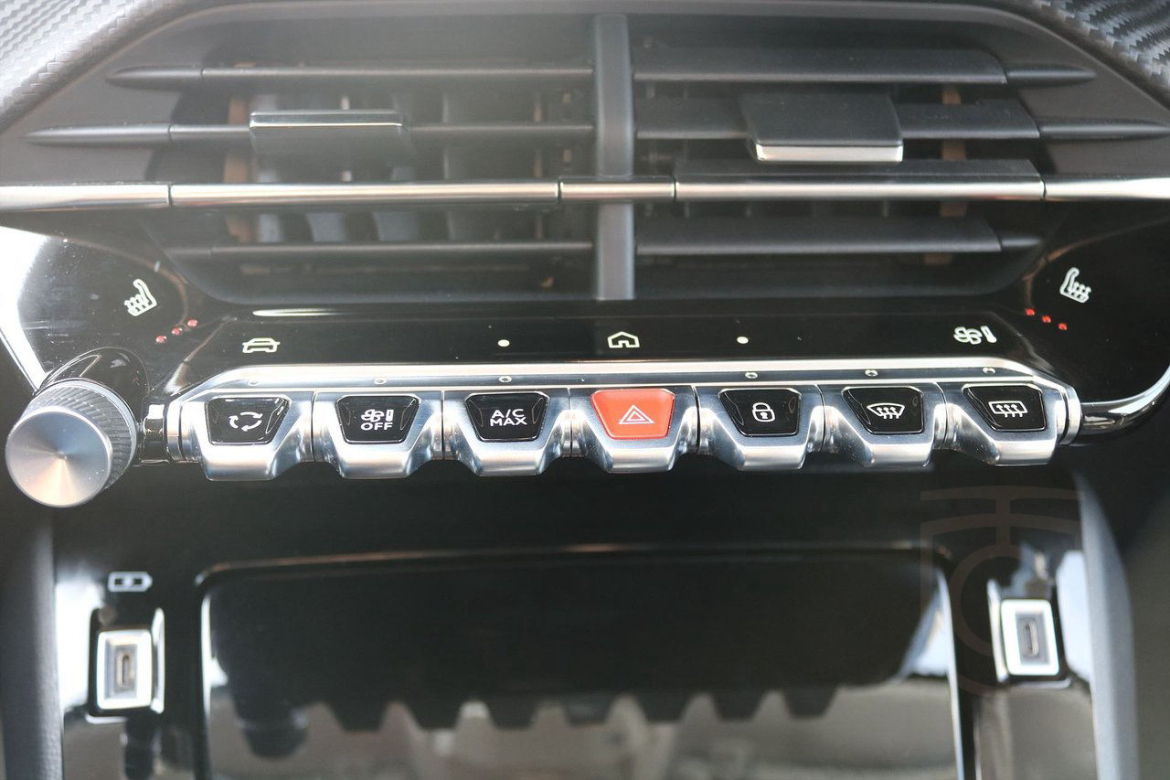 Peugeot 208 Allure Hybrid