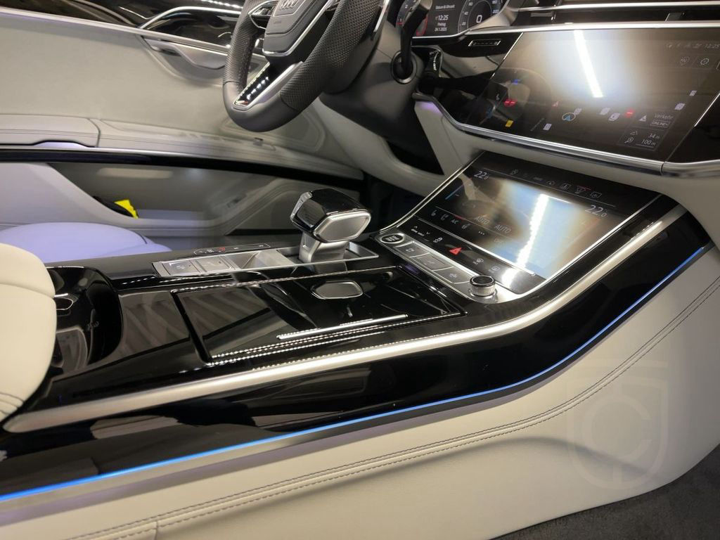 Audi A8 50 TDI quattro t iptronic