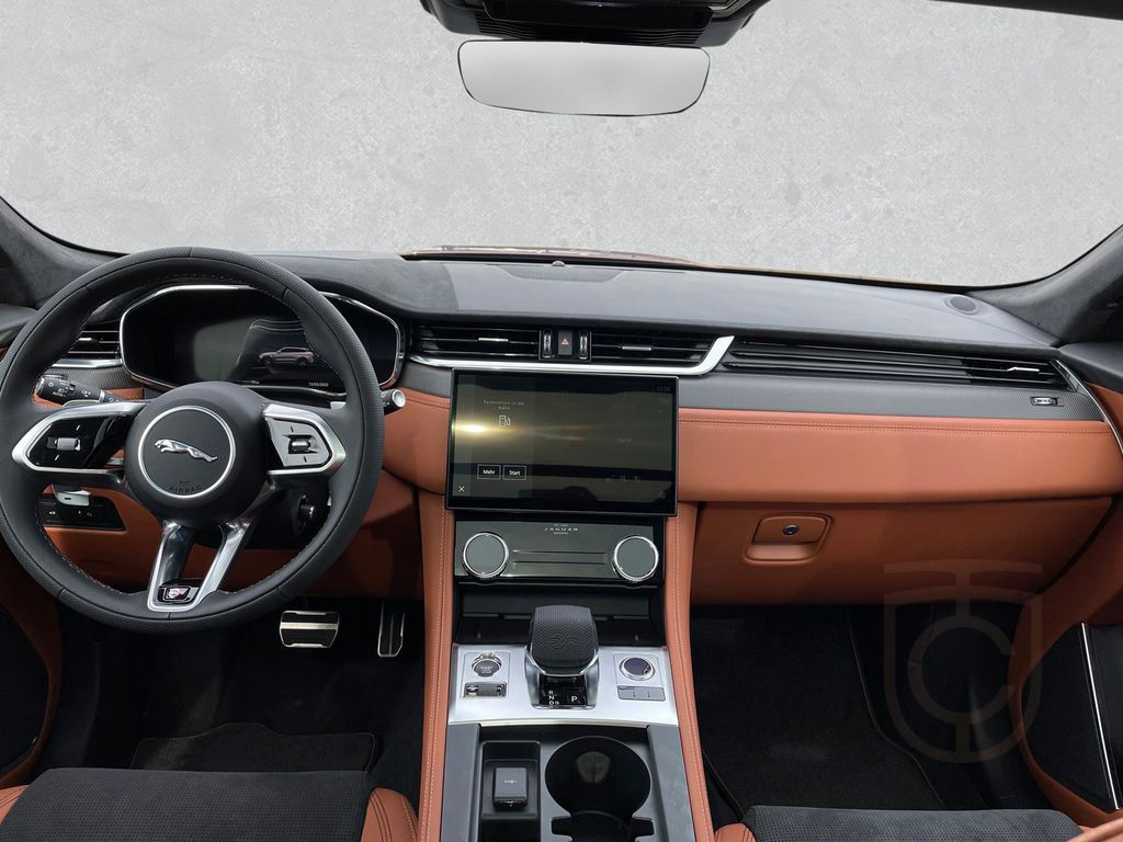 Jaguar F-Pace P550 SVR Spiced Copper Edition AHK ACC SD