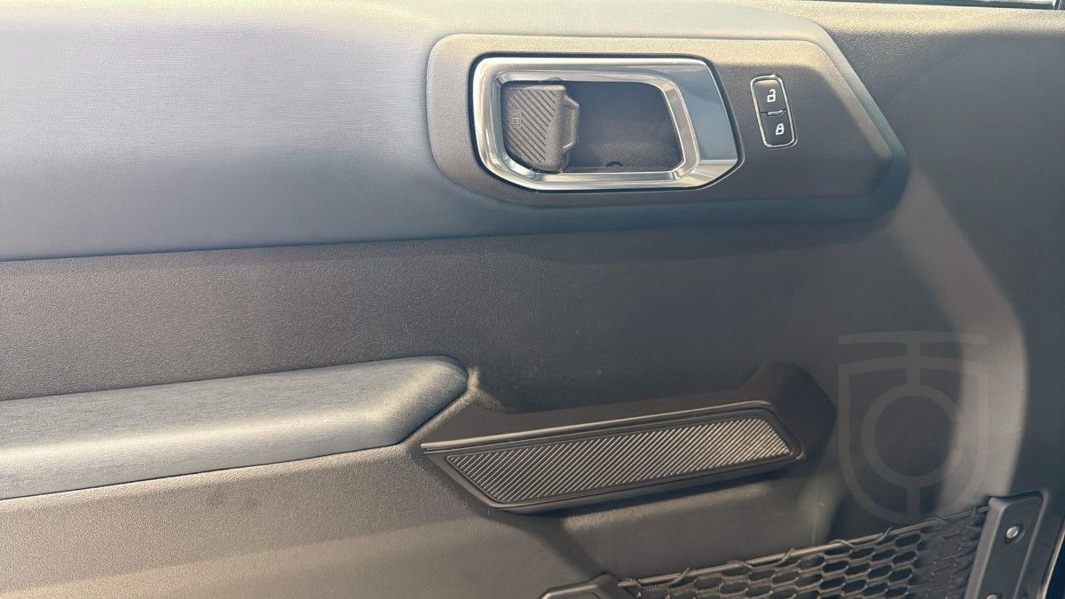 Ford Bronco Outer Banks 2.7L Bi-Turbo EcoBoost V6