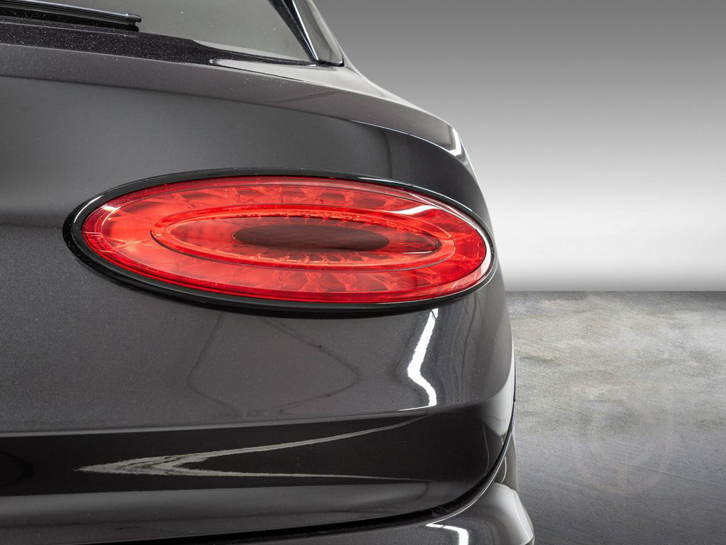 Bentley Bentayga V8 Azure EWB |First Edition|Black Line|