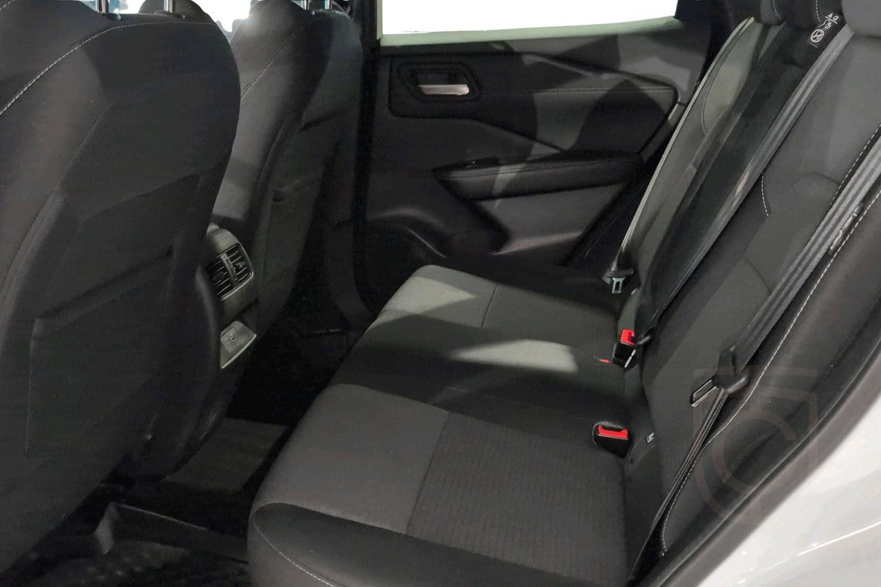 Nissan Qashqai 1.3 DIG-T XTRONIC-CVT