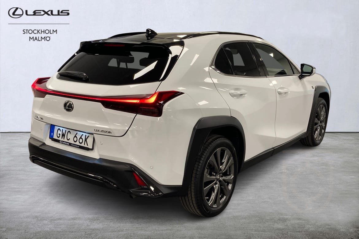 Lexus UX 250h