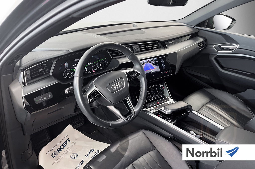 Audi Q8 55 e-tron quattro