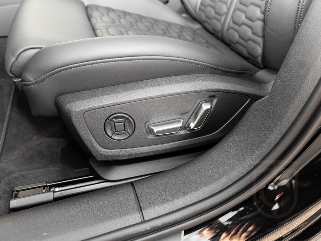 Audi RS 6 Avant 441(600) tiptronic NAVI PANO LED LM