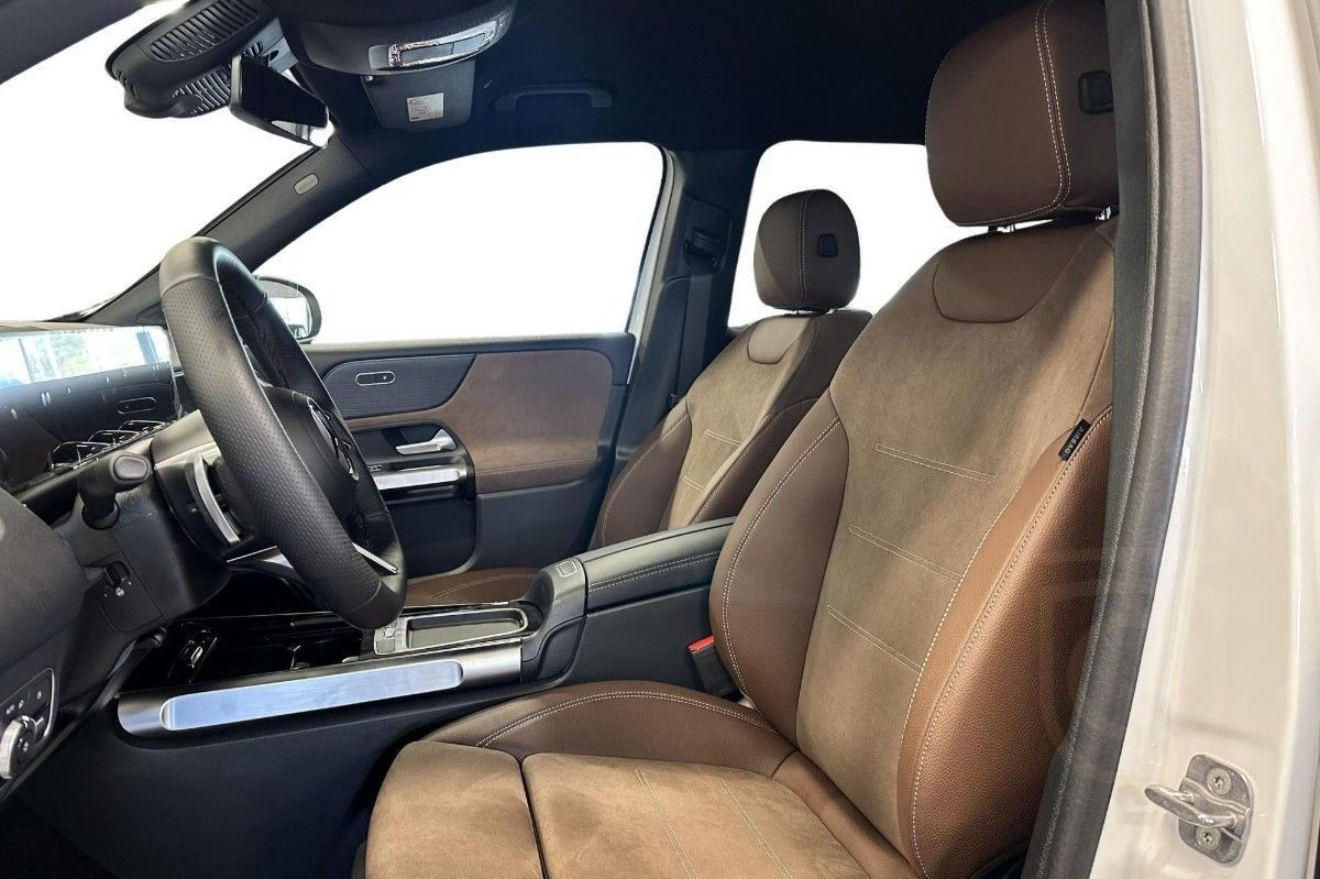 Mercedes-Benz GLB 200