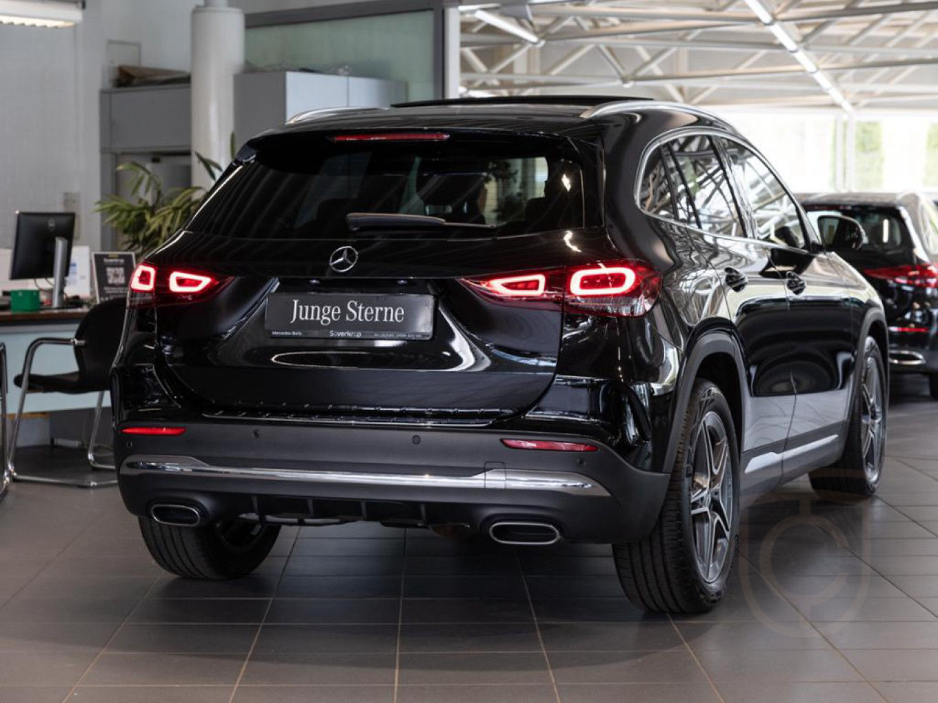 Mercedes-Benz GLA 250 4MATIC