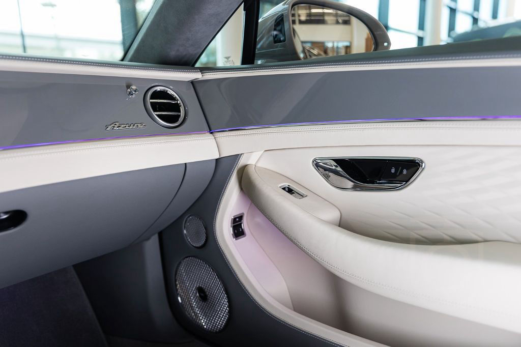 Bentley Continental GT Azure - Naim, Blackline spec.