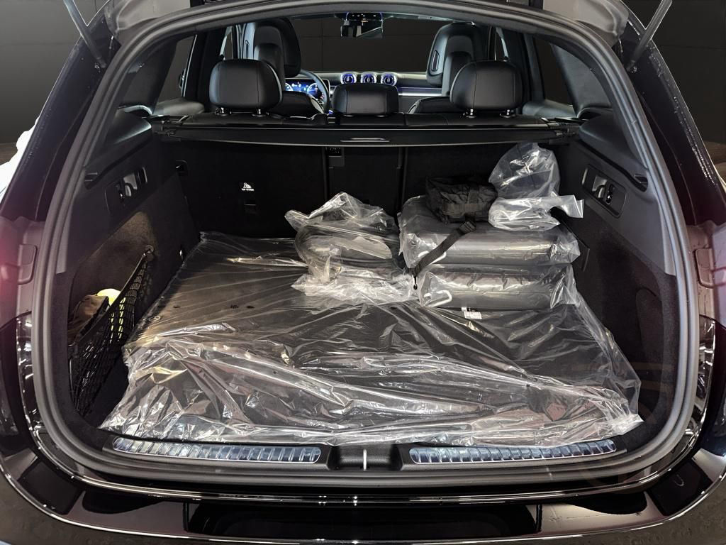 Mercedes-Benz GLC 300 e 4M EDITION AMG DISTRONIC PANO 360° AHK