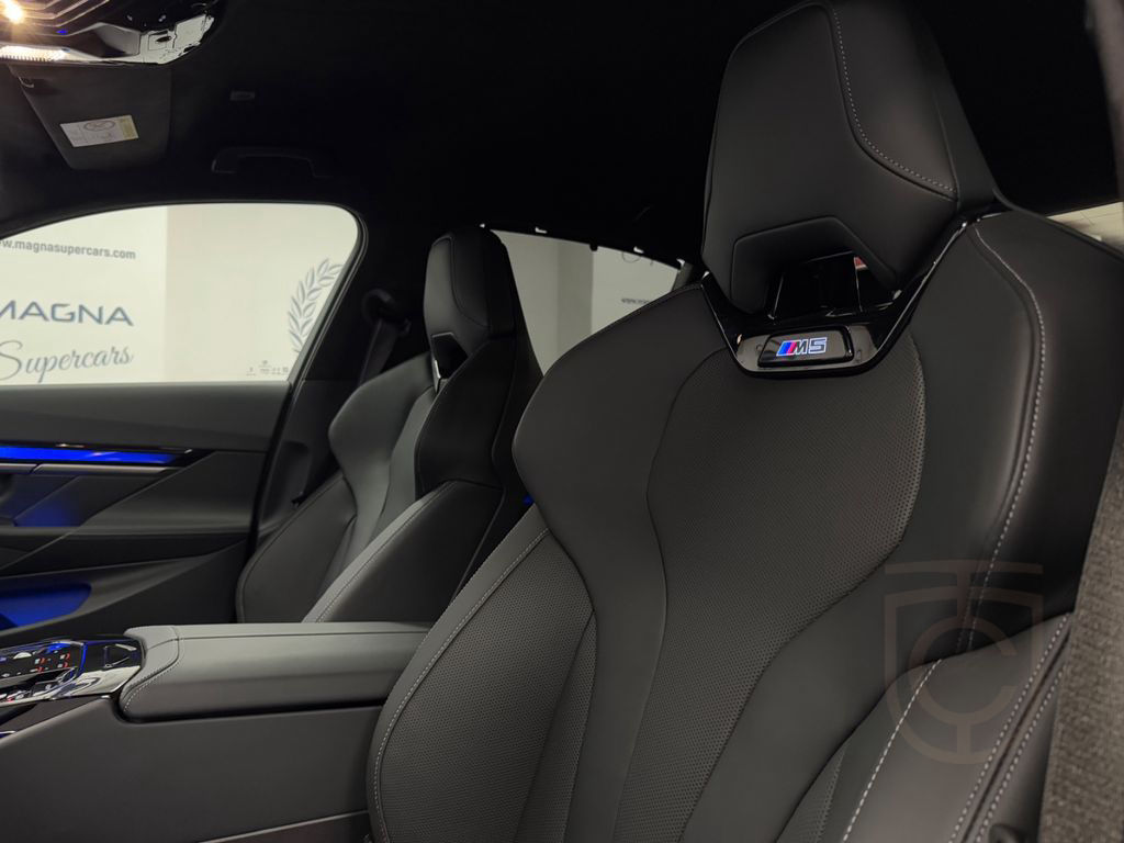 BMW M5 Plug-In Hybrid xDrive A