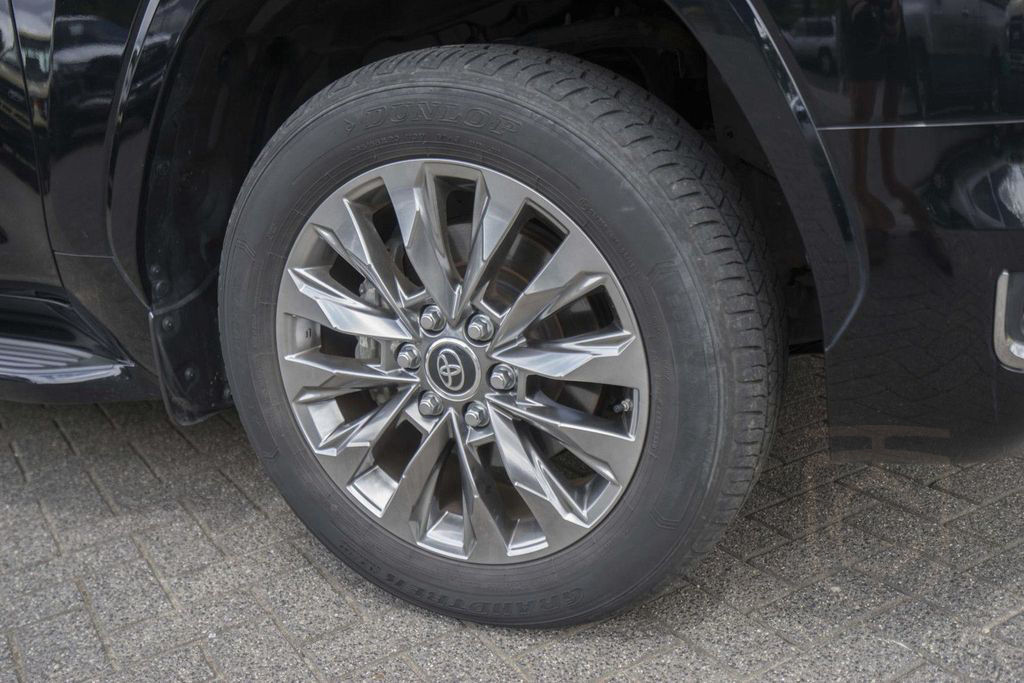 Toyota Land Cruiser Land cruiser 300 70 th anniversary