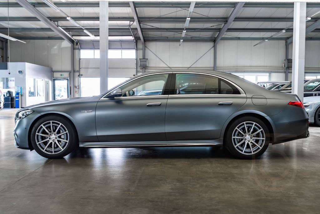 Mercedes-Benz S 63 E AMG Per. Long /Carbon / Only 3720km!