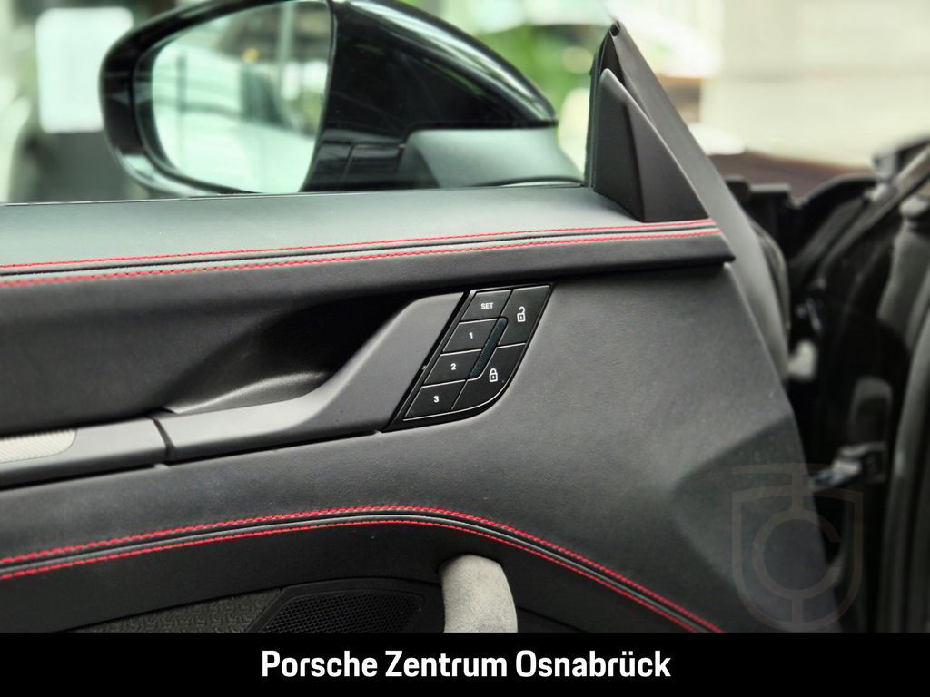 Porsche 992 -2 (911) Carrera 4 GTS Schiebedach Lift HD-M