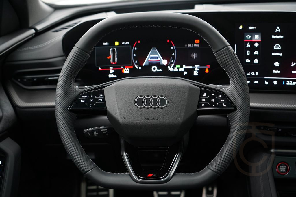 Audi SQ5 PANO LUFTFEDER TECH PRO MMI PRO STD.HZG AHK