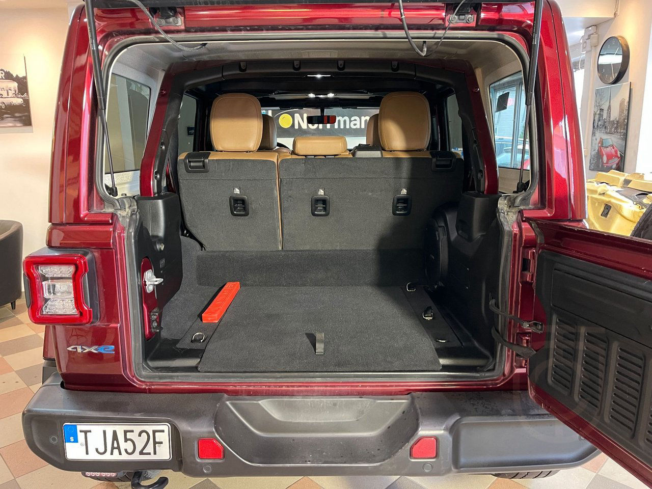 Jeep Wrangler Unlimited Sahara 4xe Plug-In Hybrid