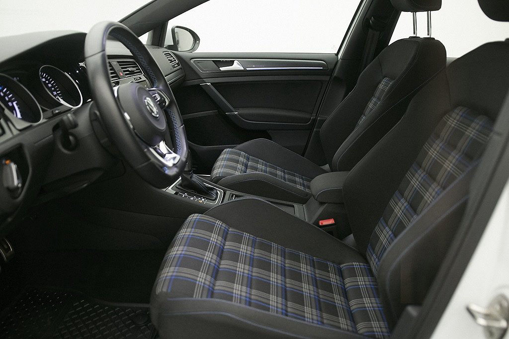 Volkswagen Golf GTE 1.4 TSI / P-Värmare