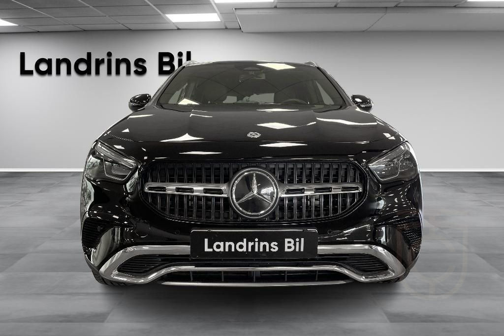 Mercedes-Benz GLA 250 e 8G-DCT Plug-in Hybrid