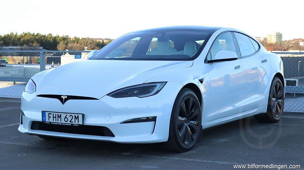 Tesla Model S Dual Motor Long Range AWD Yoke, Pano