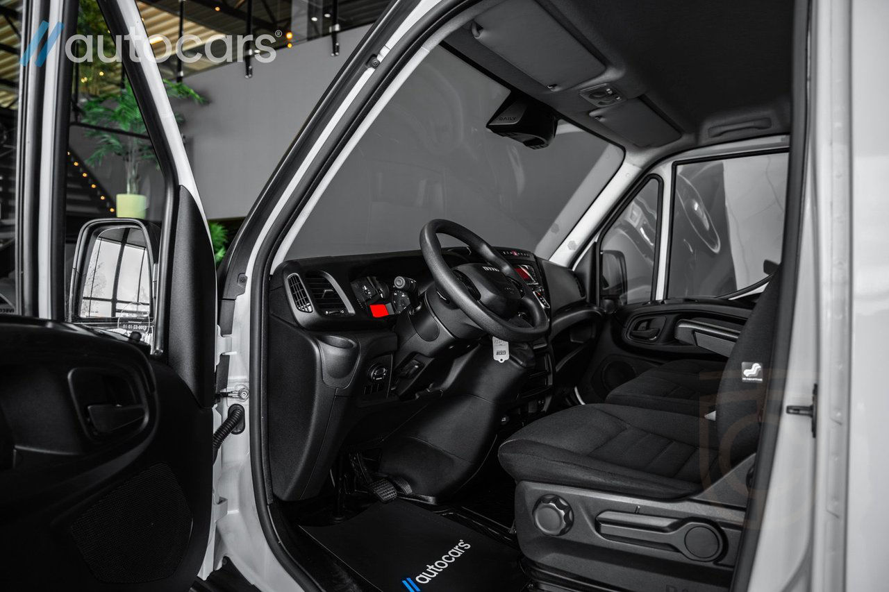 Iveco Daily 2.3 JTD Hi-Matic L4 Maxi