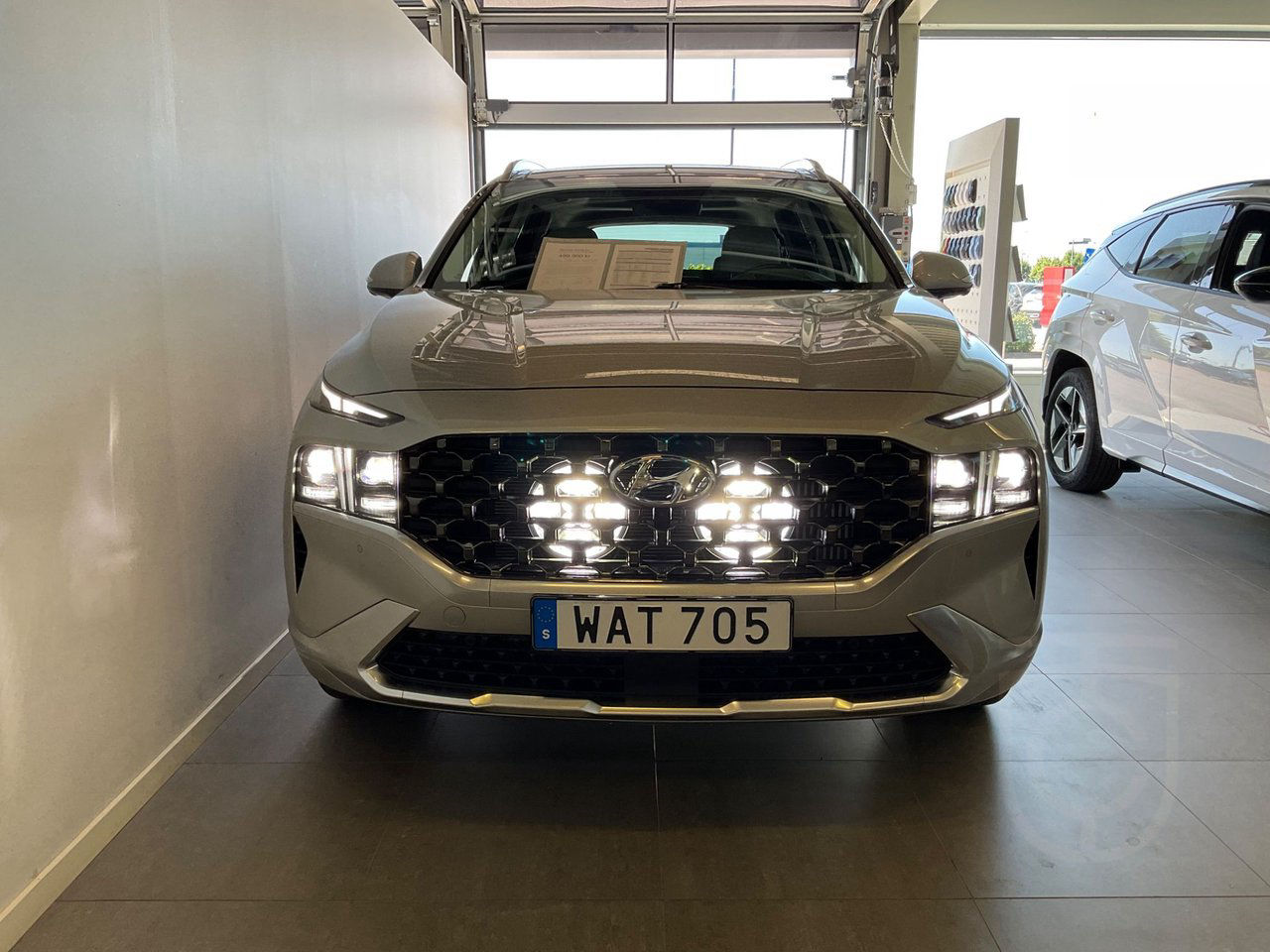 Hyundai Santa Fe PHEV Advanced Luxury Pack 7 sits 4WD Dragk.