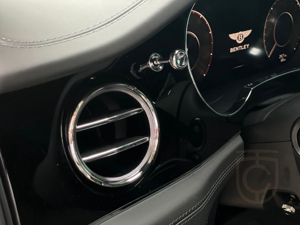 Bentley Bentayga 4.0 V8