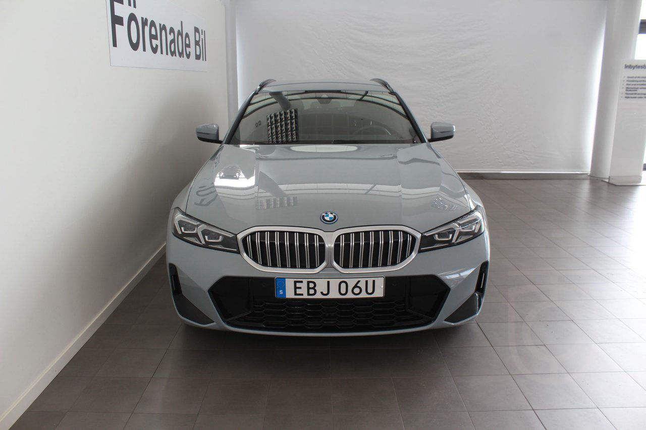 BMW 330e Touring M Sport