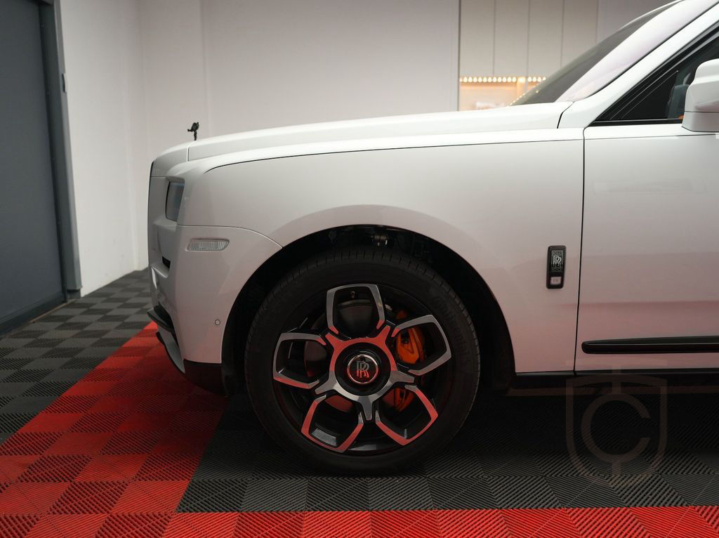 Rolls-Royce Cullinan Black Badge