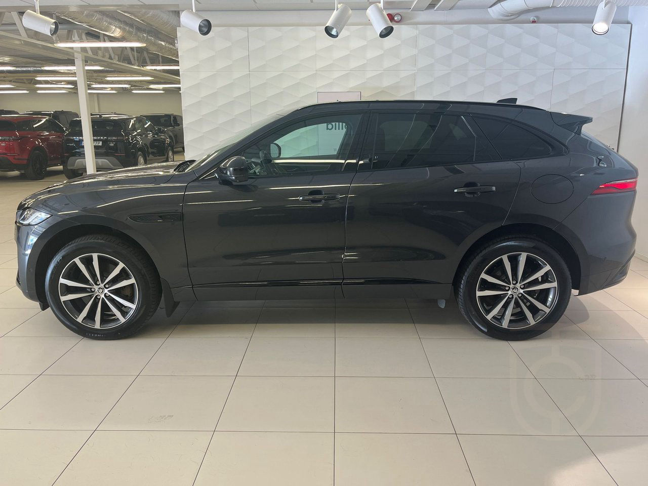 Jaguar F-Pace P400e R-Dynamic