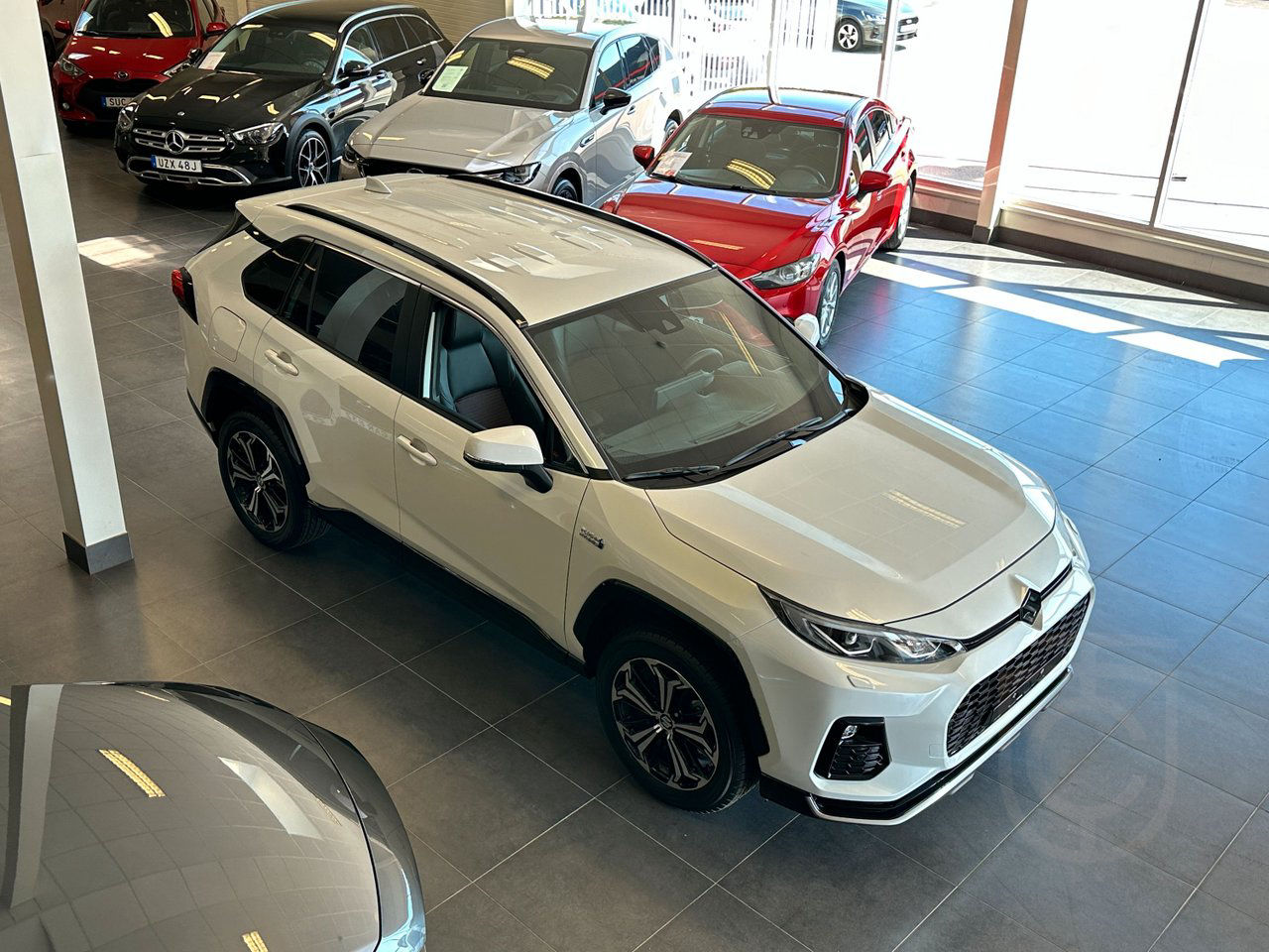 Suzuki Across 2.5 PHEV AWD Inclusive E-CVT