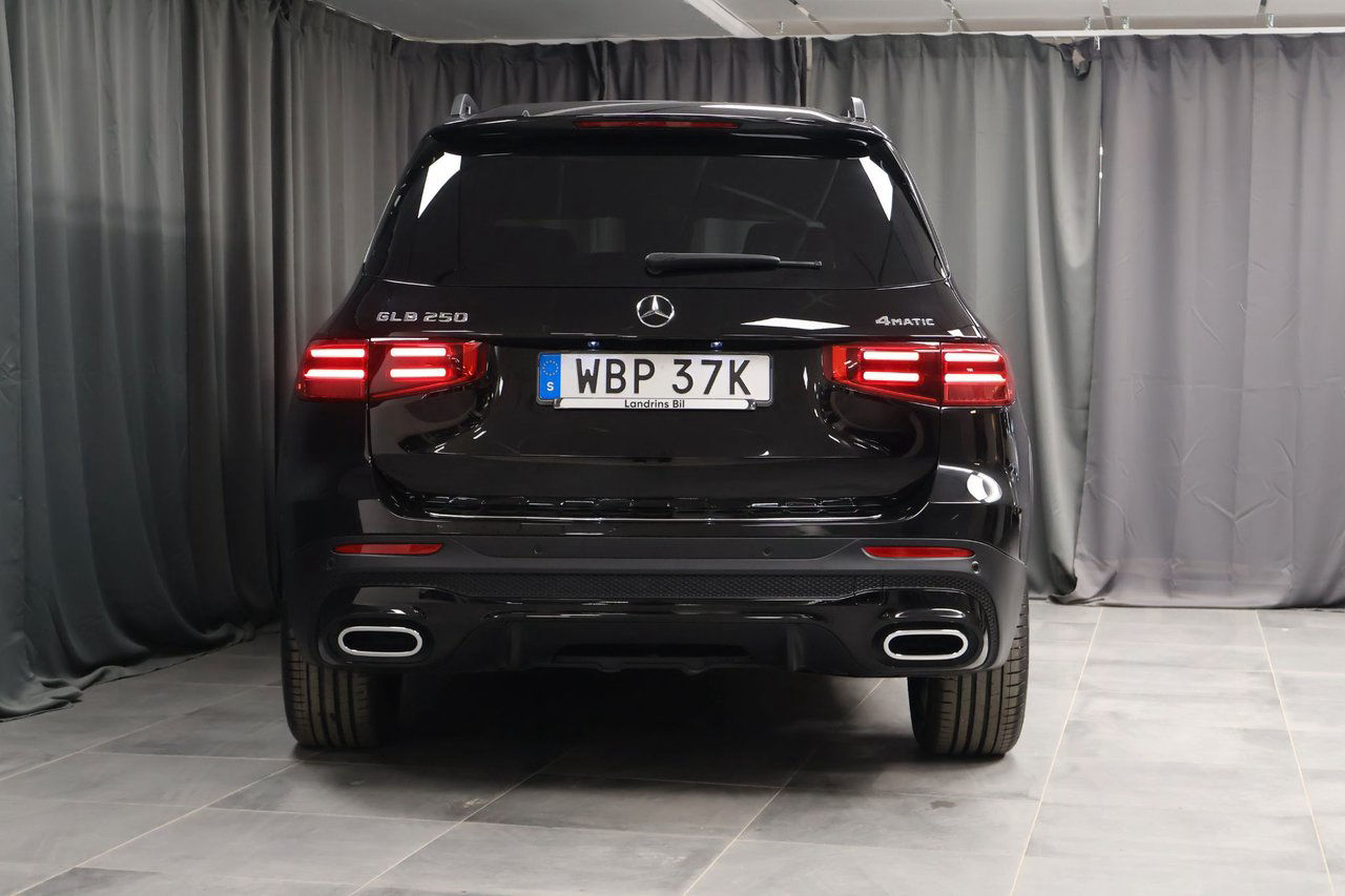 Mercedes-Benz GLB 250 4MATIC AMG LINE NIGHTPACKAGE