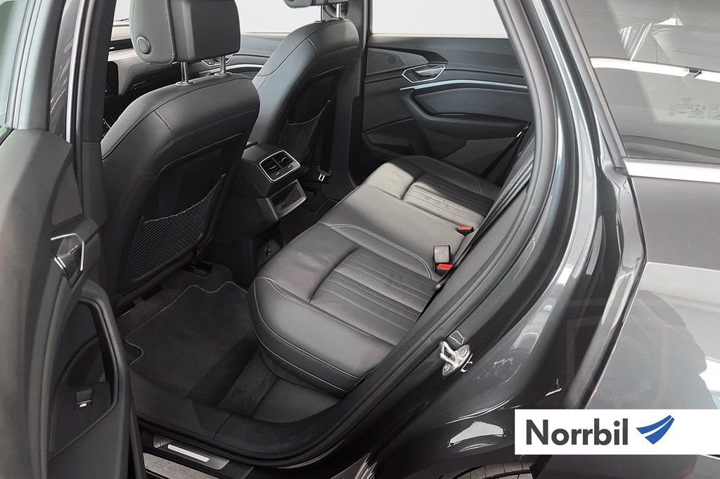 Audi Q8 55 e-tron quattro