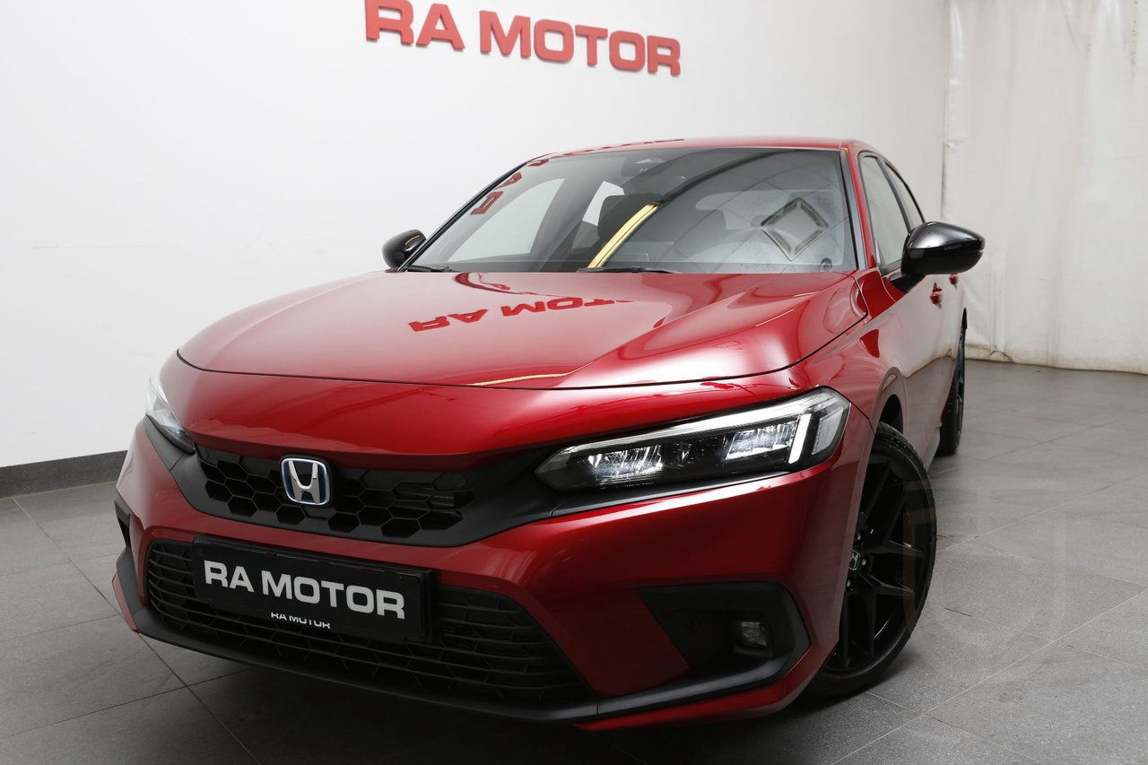 Honda Civic FullHybrid SPORT i lager