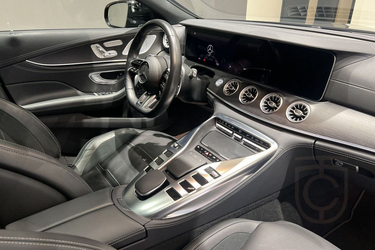 Mercedes-Benz AMG GT 4 43 4MATIC+