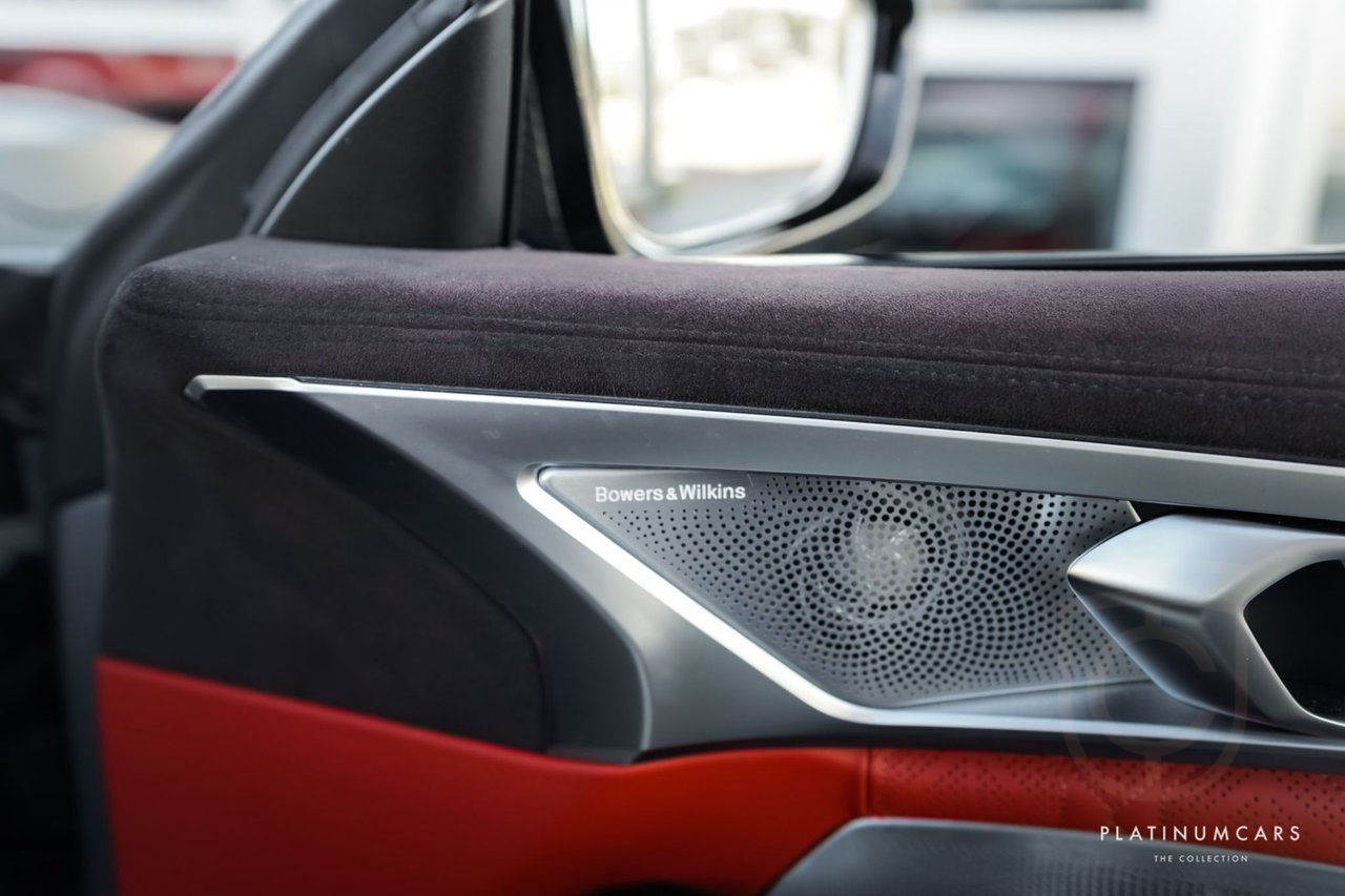 BMW M8 Competition Cab