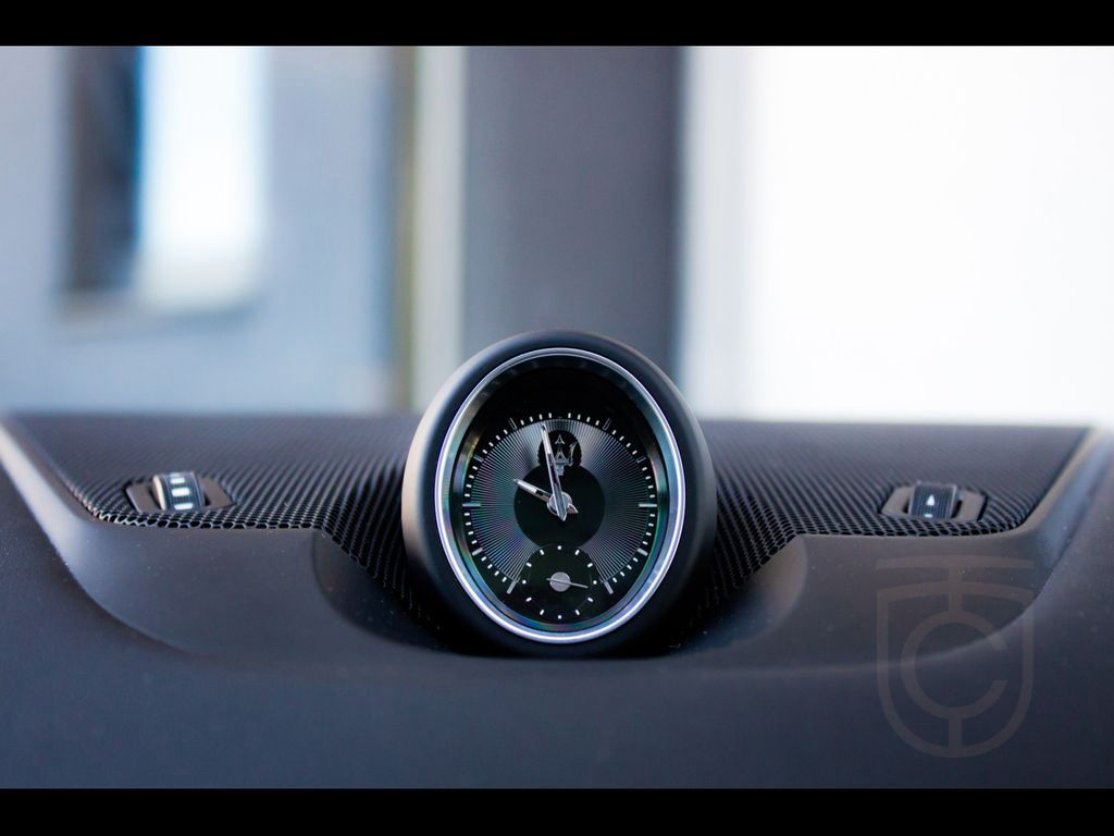 Maserati Levante V8 TROFEO°NERO ASSOLUTO°CARBON 2x°B&W