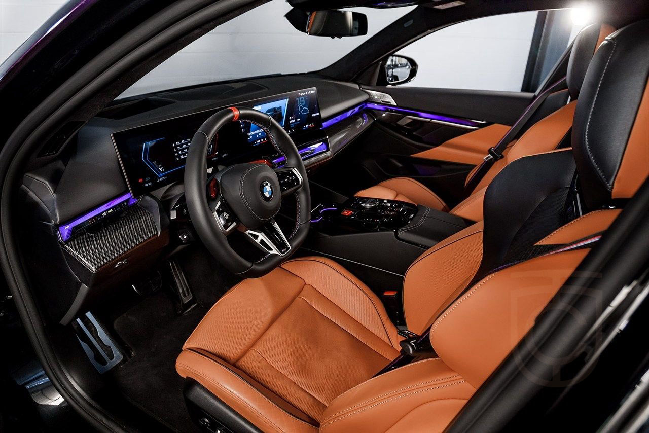 BMW M5 Touring Fullutrustad