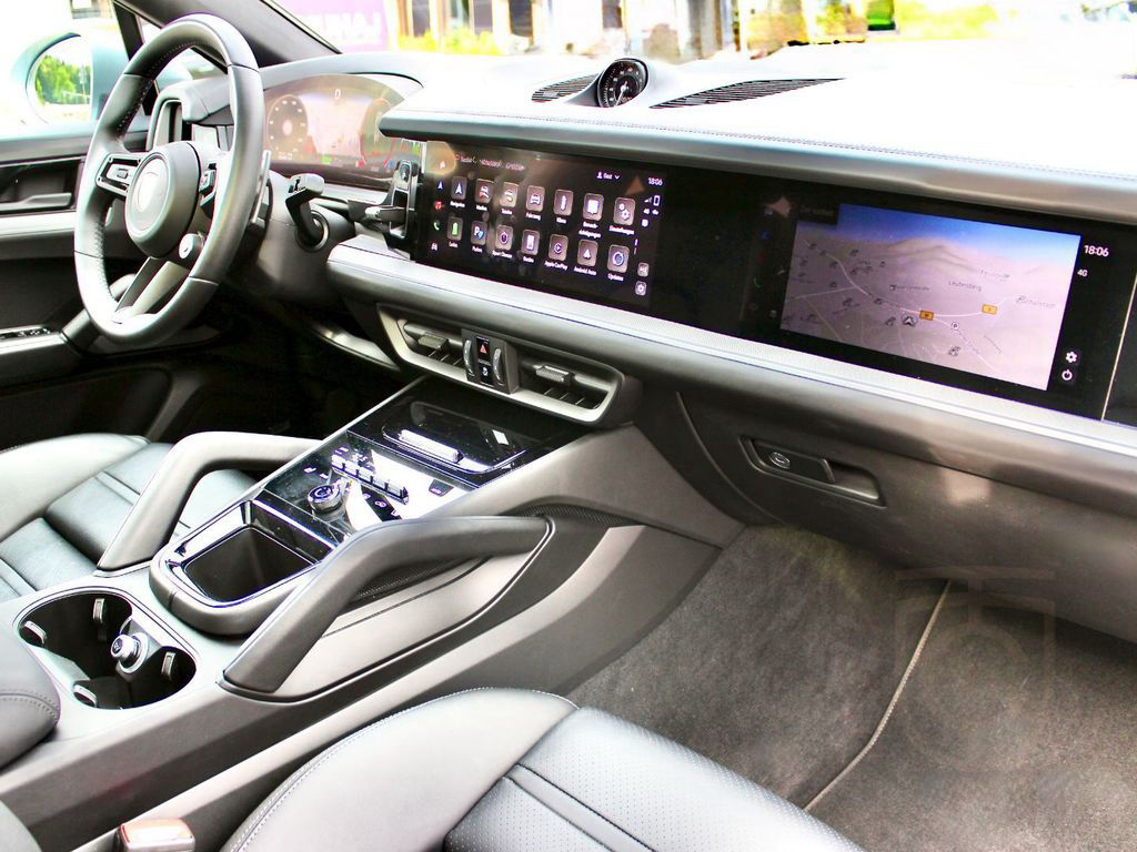Porsche Cayenne Coupé E-Hybrid SportDesign B-Display HUD