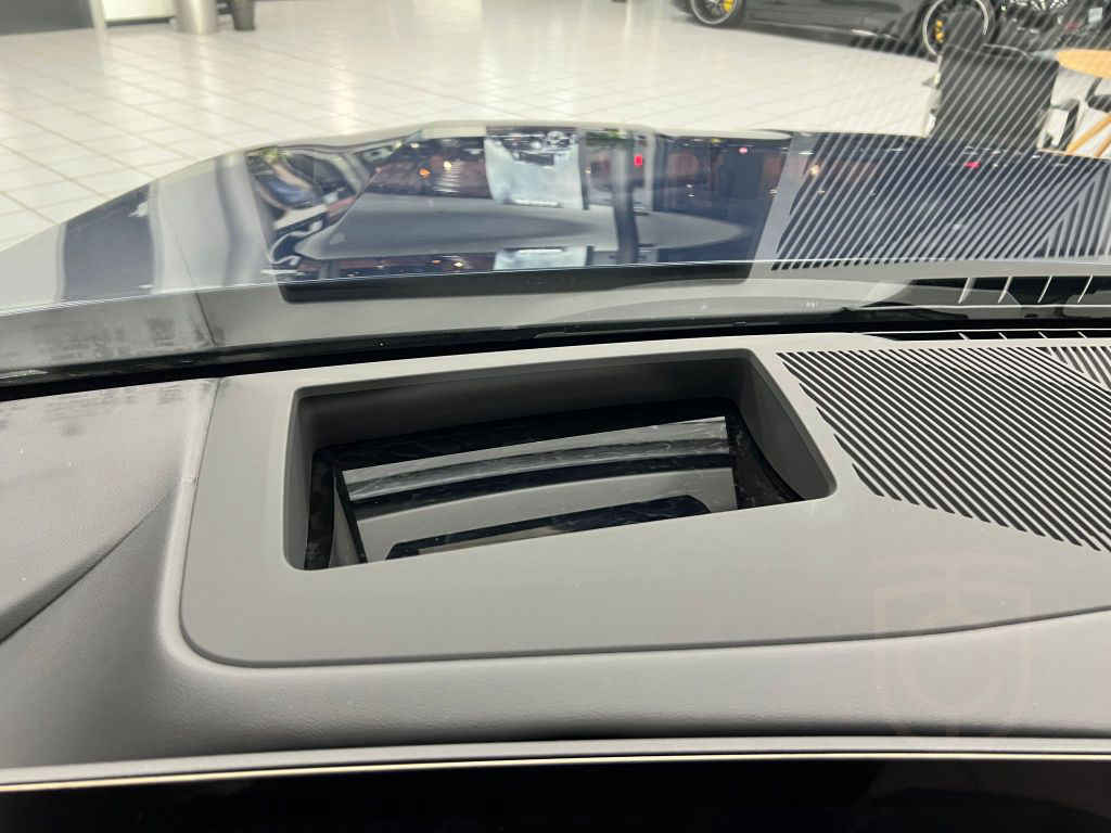 BMW 540 d xDrive M-Sport*HUD*PANO*B&W*KEYL*AHK*360°