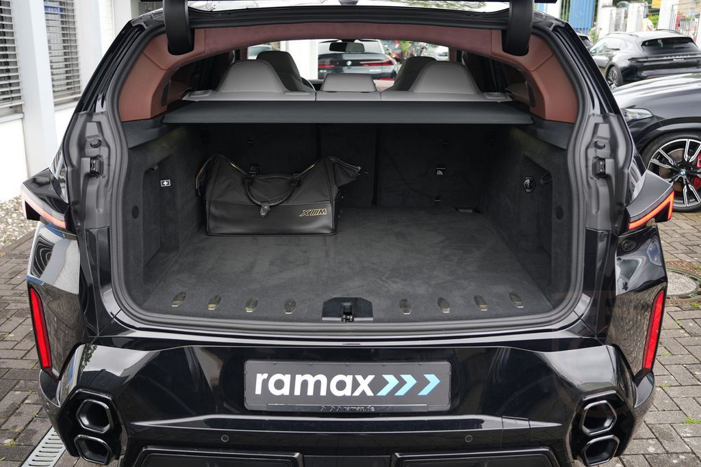 BMW XM BLACK EDITION-ACC-AHK-23M-LEDER SILVERSTONE