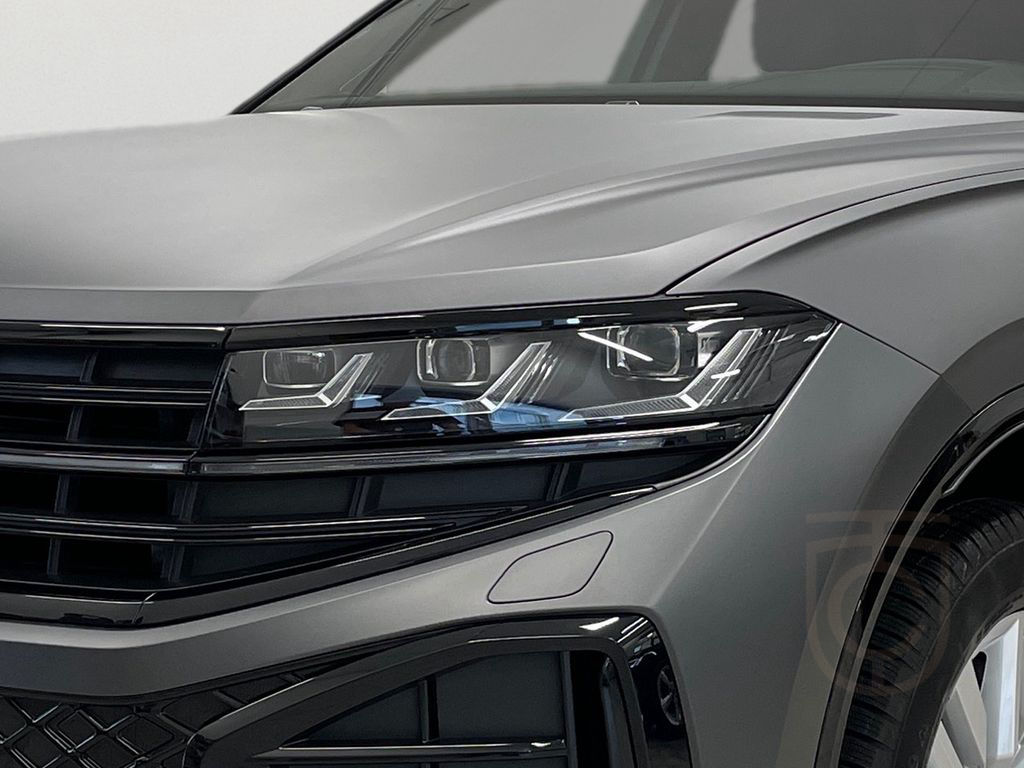 Volkswagen Touareg 3.0 TDI 4M R-Line *AHK*MATRIX*HEAD-UP*KA