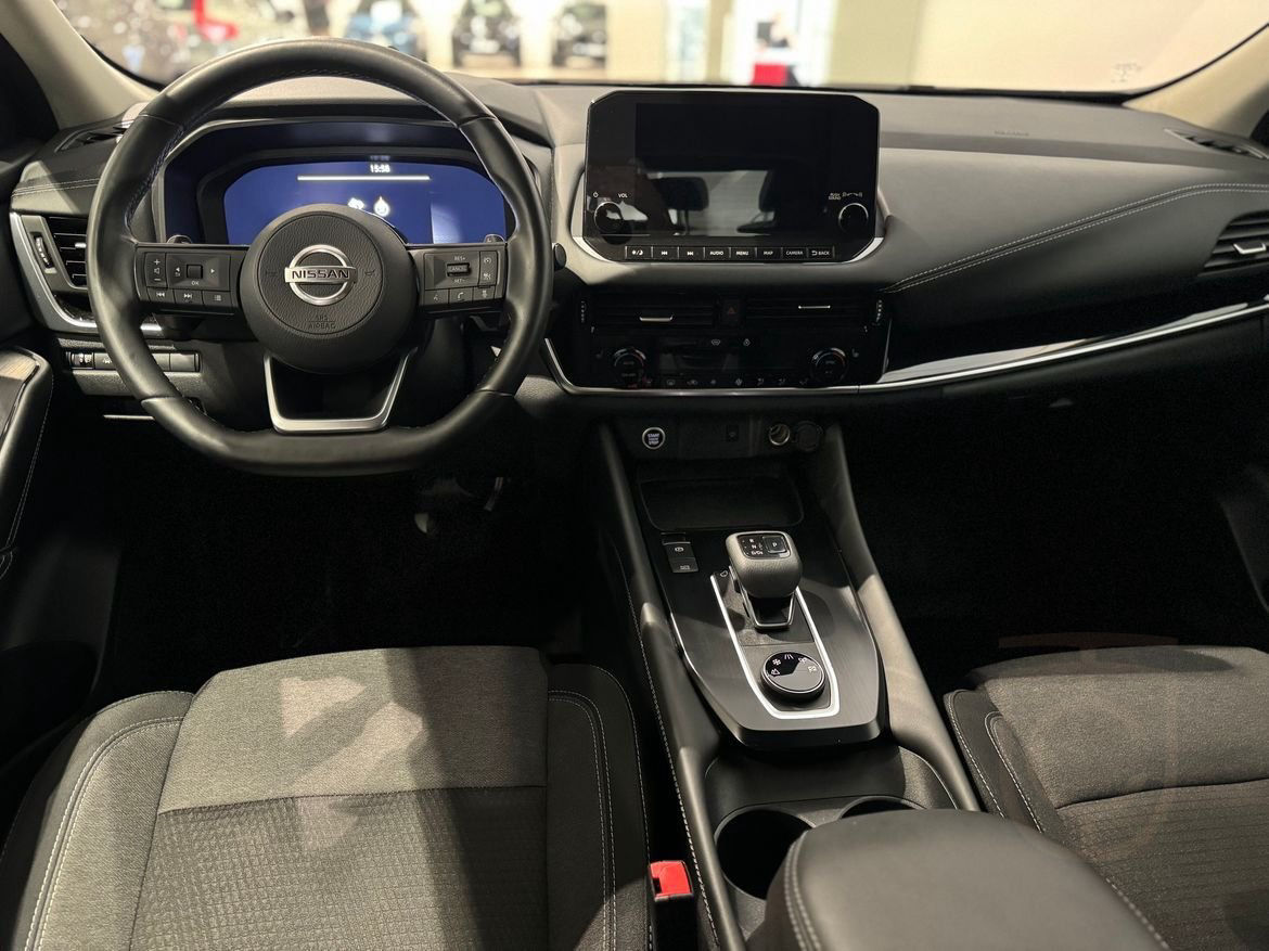 Nissan Qashqai 1.3 DIG-T 4WD XTRONIC