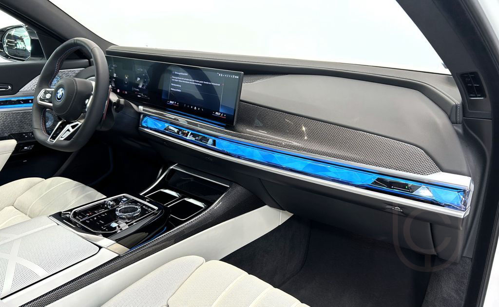 BMW M760 e xDrive °Full Option°