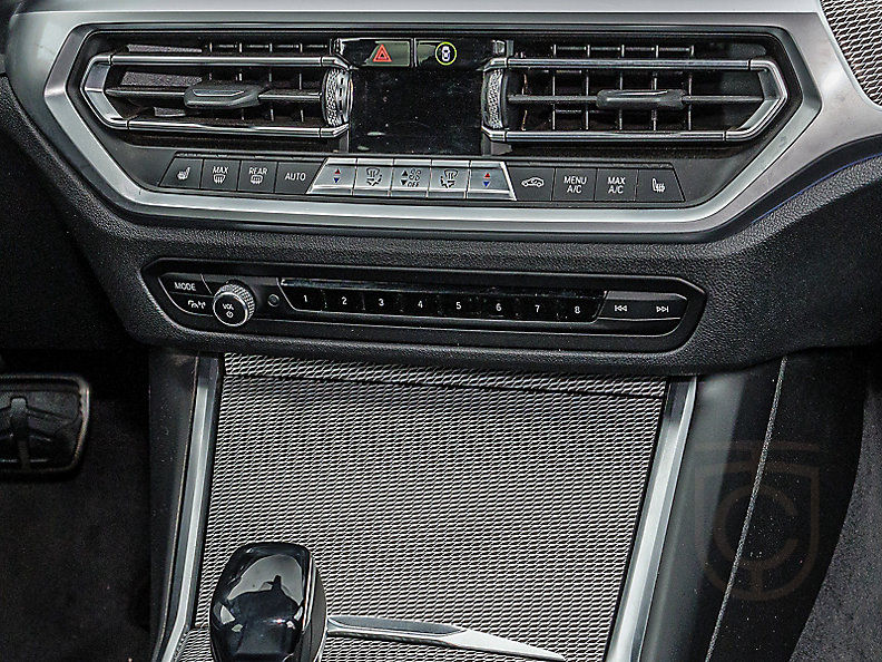 BMW 330i xDrive Touring
