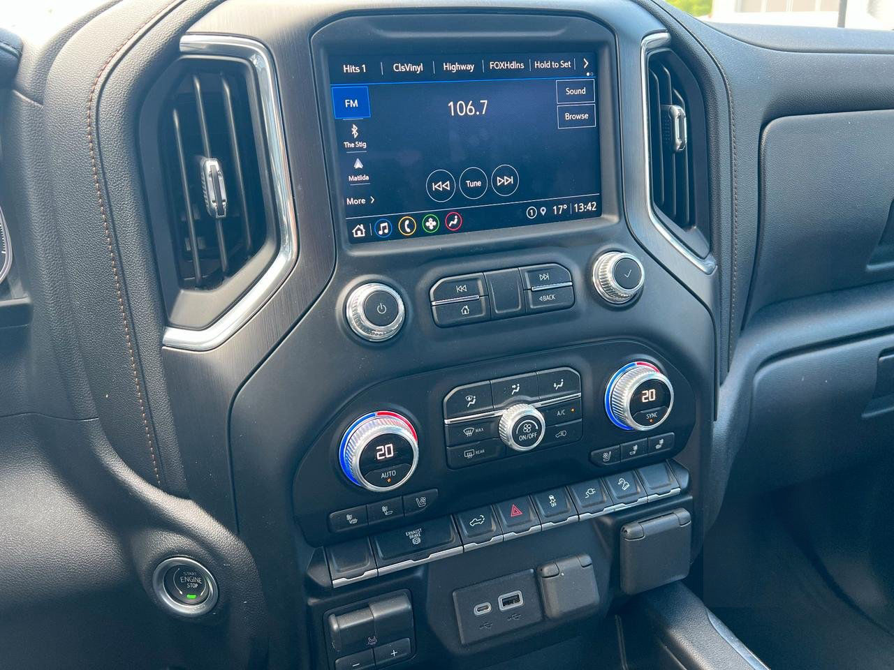 GMC Sierra 2500 HD AT4 6.6L V8 Duramax 4WD Automat
