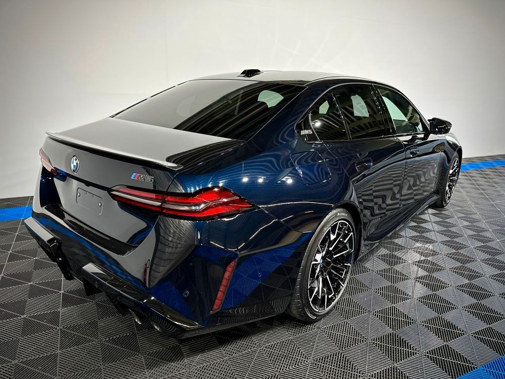 BMW M5 / Ultimate Paket/Keramik Brake/Carbon/stock