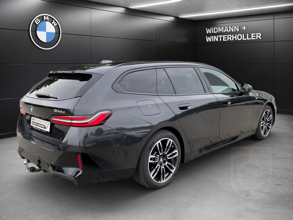 BMW 540d xDrive Touring M Sport DA Pro Pano AHK STH
