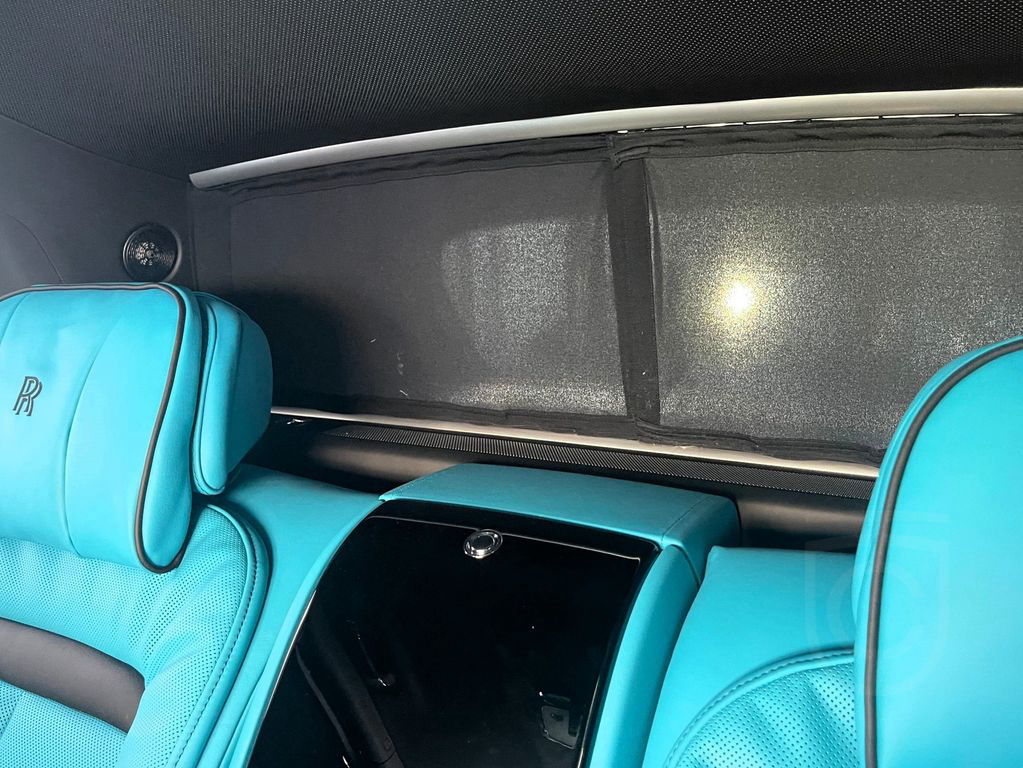Rolls-Royce Cullinan Bespoke HUD TV